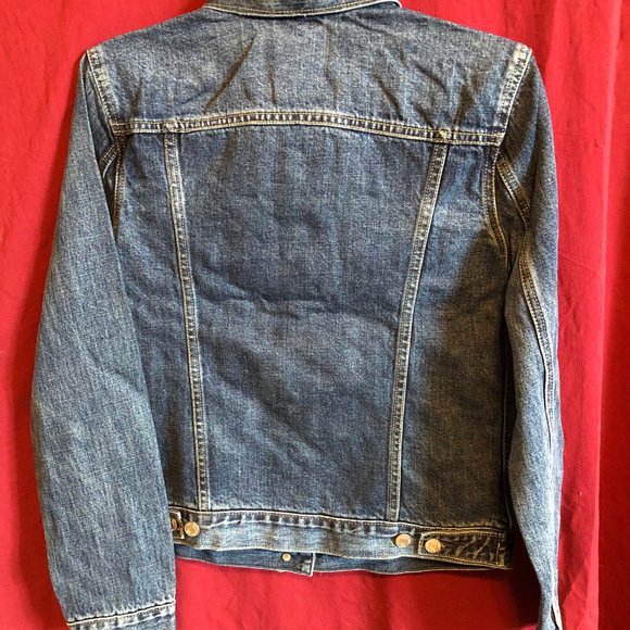 GAP WOMEN' S CLASSIC  DENIM JEAN JACKET SIZE SMALL NEW WITH TAGS - Picture 8 of 16